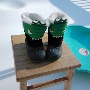 Cat & Jack' Dinosaur Winter Snow Rain Boots Faux Fur Lined Sz 7 US Toddler